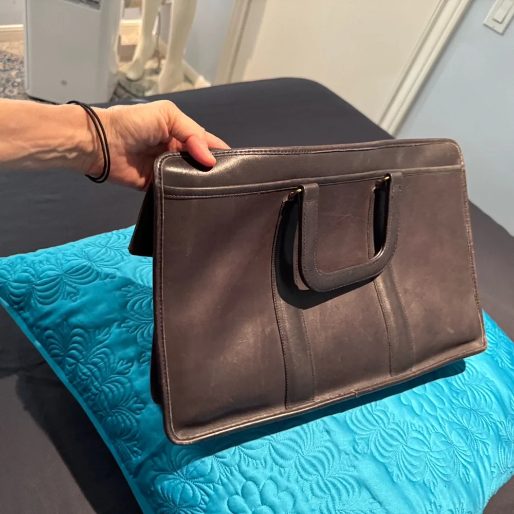 Coach Elegant Black Leather briefcase Bag